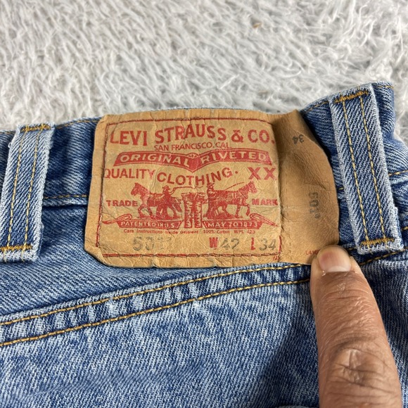 Levi's 501 Original Straight Button Fly Jeans Light Wash Denim Mens Size 40x32 - Picture 10 of 11